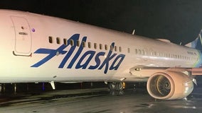 Alaska Airlines debuts Kraken-themed plane, Sea-Tac Airport adds