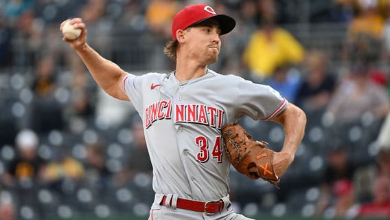 Seattle Mariners sign RHP Luke Weaver to a 1-year contract