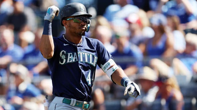 Rodriguez has 5 hits, 5 RBIs and go-ahead 3-run shot in the eighth as Mariners beat Royals 6-4