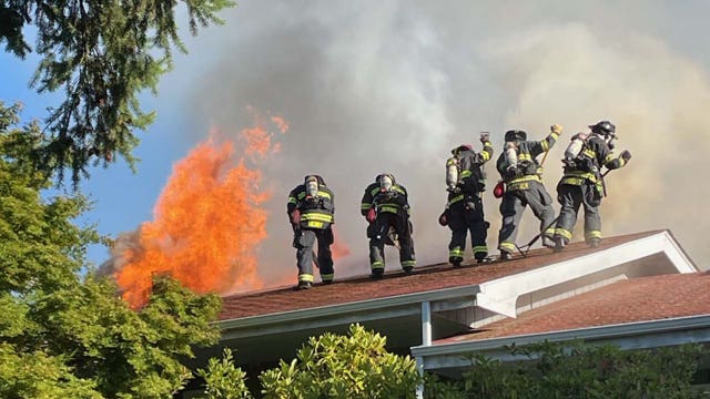 Bellevue PD: Man barricades in apartment, fire breaks out shortly after domestic disturbance call