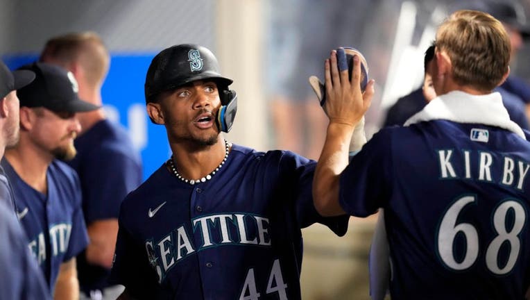George Kirby, Julio Rodríguez power Mariners past Angels 3-2 for their 4th  straight victory