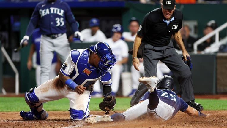 Seattle Mariners edge Kansas City Royals 6-5