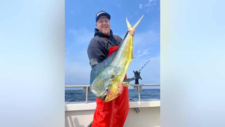 Fisherman shatters Washington state record, catching colossal mahi