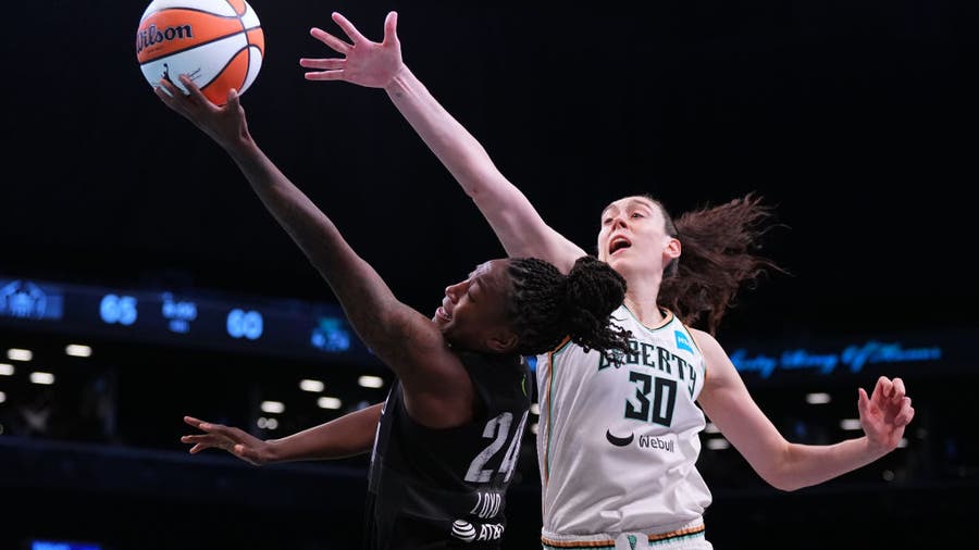Seattle Storm fall 74-63 to Stewart, undefeated New York Liberty
