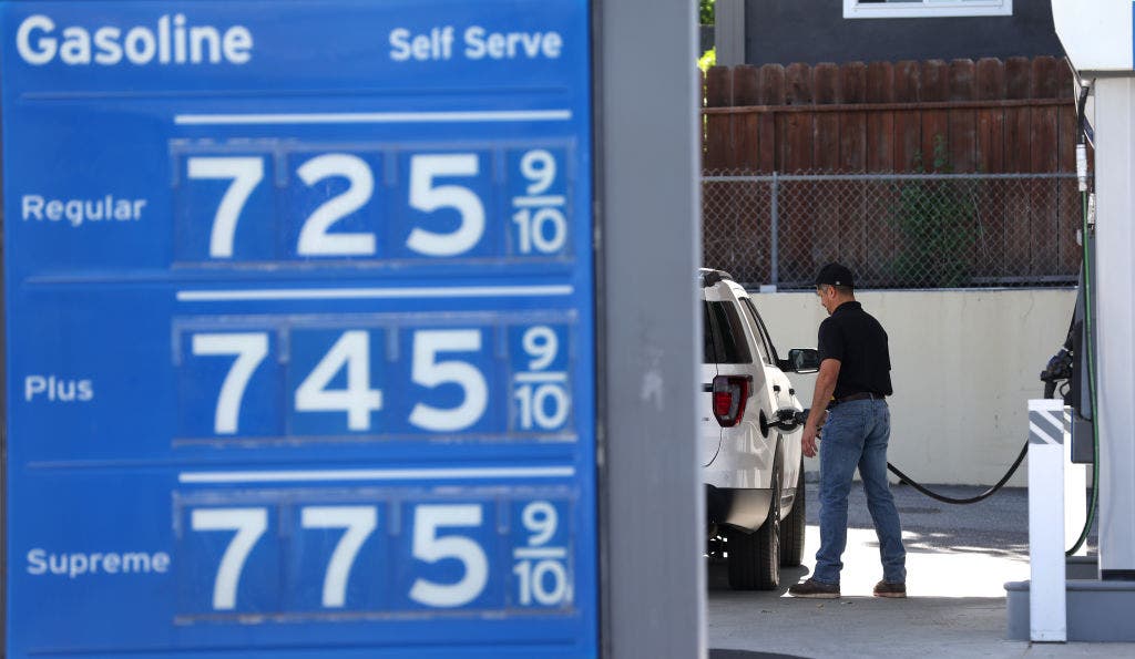 WA Senate Republicans ask governor to halt climate policies driving gas prices up