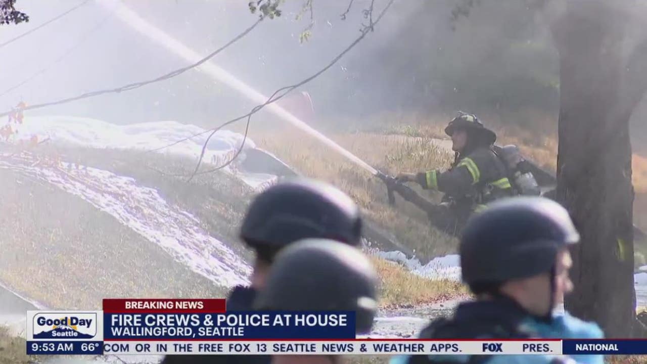 警方调查相关枪击事件，消防队员在西雅图沃灵福德社区扑灭一处住宅火灾