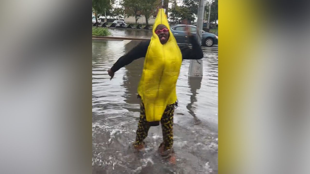 TikTok banana-dancing influencer cheers up New York during severe flooding:  'This made my day'