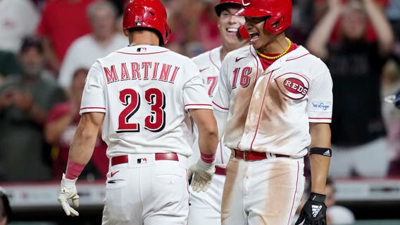 Martini's 3-run shot, Encarnación-Strand's RBI single lift Reds over Mariners 7-6