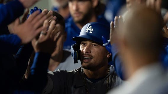 Dodgers score five runs in 11th inning to beat Mariners 6-2