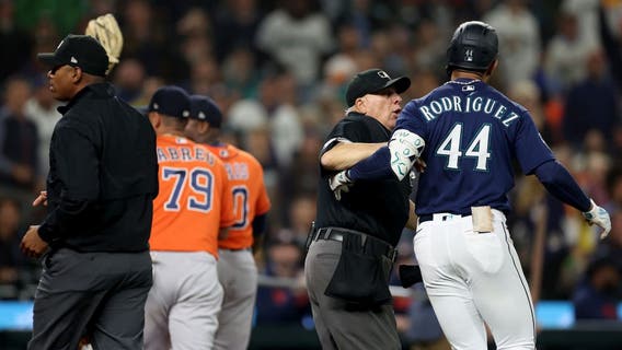 Julio Rodríguez felt confused, disrespected by Hector Neris incident; Neris issues apology denying slur