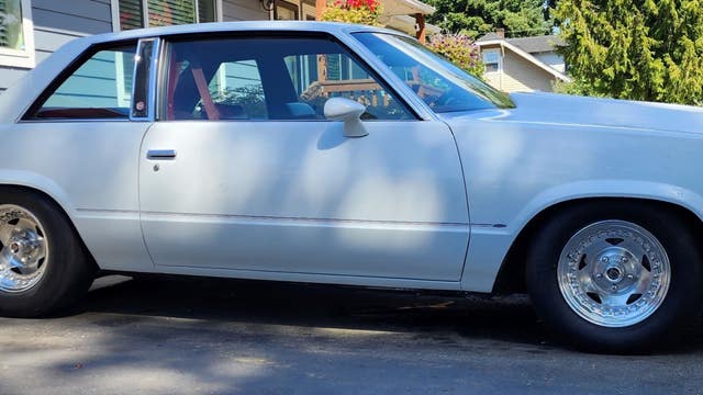 Thieves steal Pierce County man's car while he waits for 911 dispatcher to answer his call for help