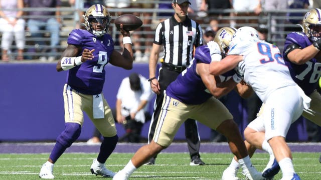 Michael Penix Jr. leads No. 8 Washington to 41-7 rout of Michigan State