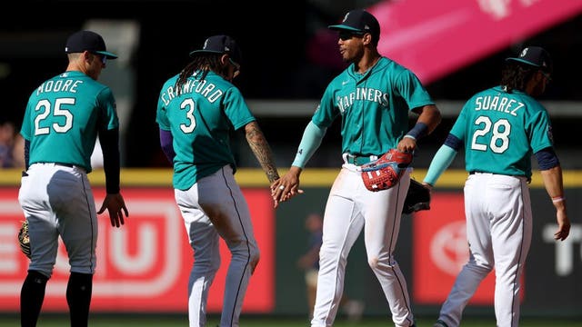 Julio Rodríguez scores game-winning run after being walked as Mariners beat Angels 3-2
