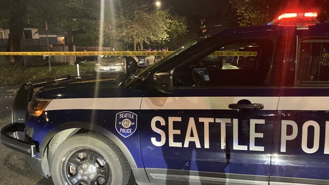 Detectives investigate deadly Central District shooting, suspect at-large