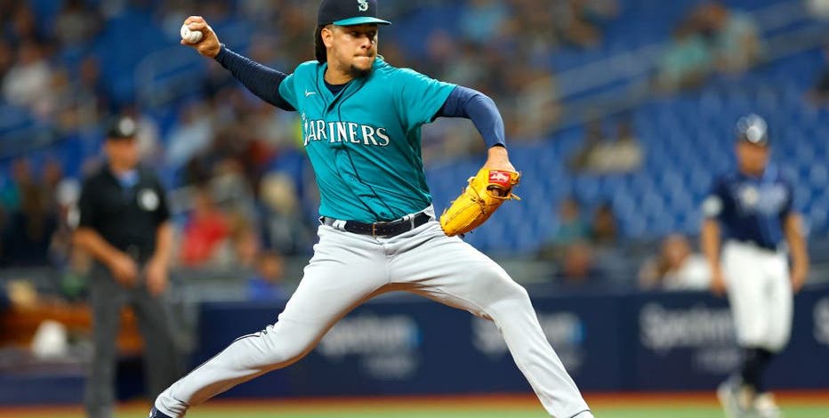 Campbell earns first win as Mariners hold off Jays