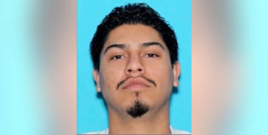Search on for sex offender who tried to carjack drivers on I-5 in Lynnwood, say deputies