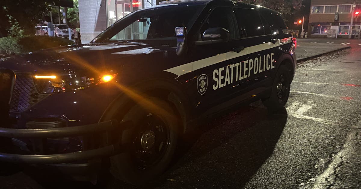 Man critically hurt in Rainier Valley shooting | FOX 13 Seattle