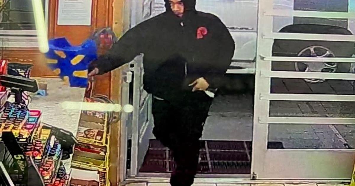 Suspect robs convenience store in Federal Way, still on the run | FOX ...