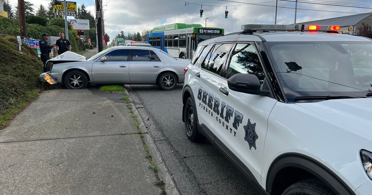 Suspect in custody after bank robbery in University Place | FOX 13 Seattle