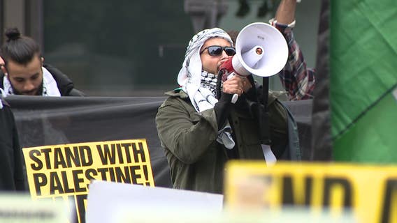 Protestors fill Seattle park calling for peace, humanitarian aid in Gaza after deadly attacks