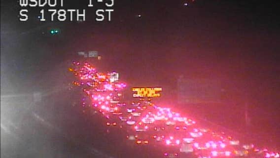 2 separate crashes on I-5 in Tukwila causing traffic backups