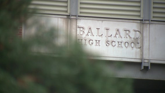 Seattle Police investigating 14 armed robberies at Ballard-area schools