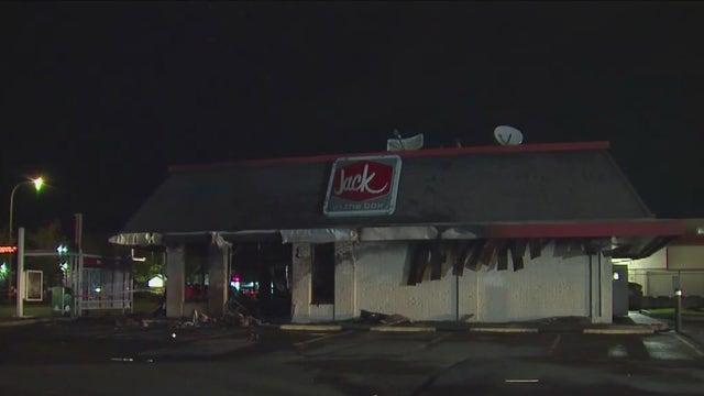 Crews extinguish fire after car crashes into Federal Way Jack in the Box