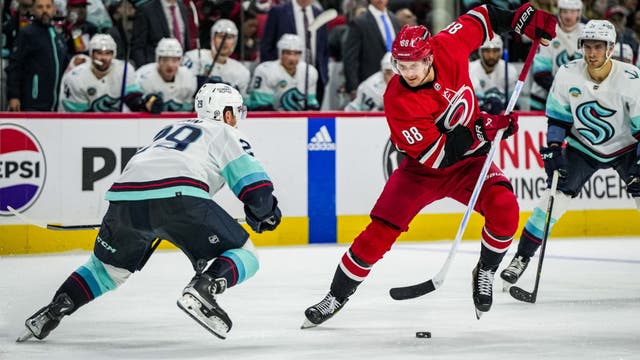 Martin Necas scores with 9.7 seconds left in OT as Kraken fall 3-2 to Hurricanes