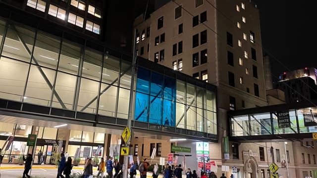 Nurses at Virginia Mason picketing over safety concerns, better staffing