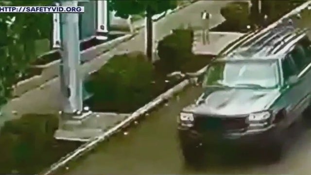 Parents meet with police, Seattle daycare owners where shooting sent kids crawling to safety