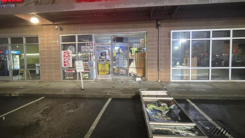 Police Investigate Crash-and-grab Burglary At Marysville Smoke Shop ...