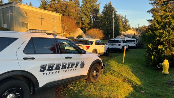 Homicide suspect dead after hours-long standoff in Bremerton