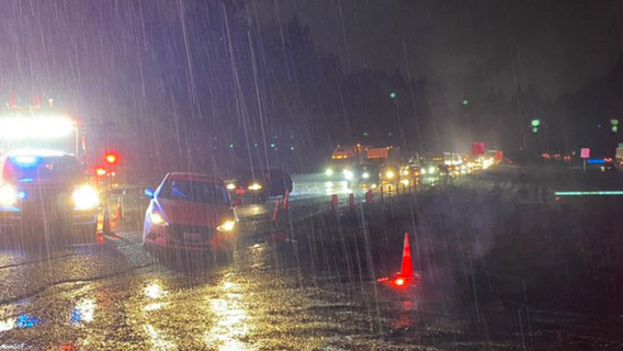 Pedestrian fatally struck by car on I-5 in Lacey