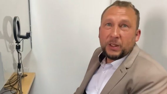 Watch: Russian-born mayor in Colombian town proves he's not a hologram after legal action filed