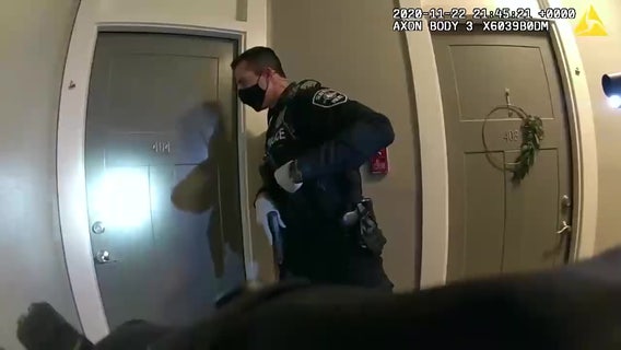 VIDEO: Lawsuit filed against Seattle Police officers who broke into wrong apartment in 2020