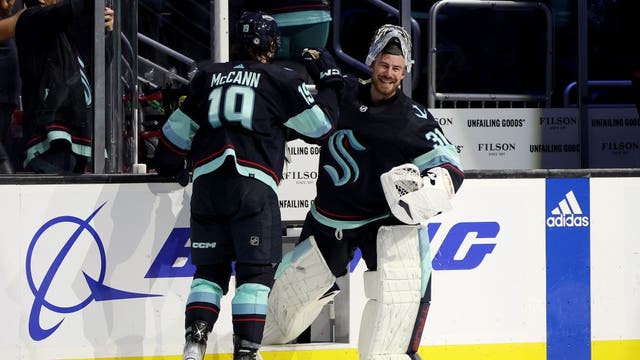 Philipp Grubauer makes 33 saves, Vince Dunn’s 3rd period goal leads Kraken past Predators 4-2