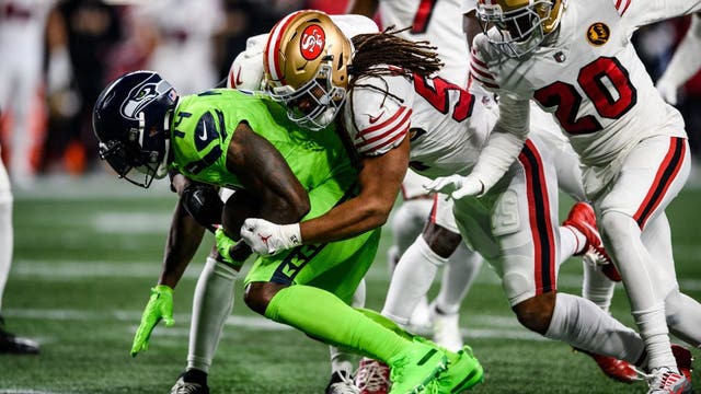 Seahawks still seeking offensive identity, consistency