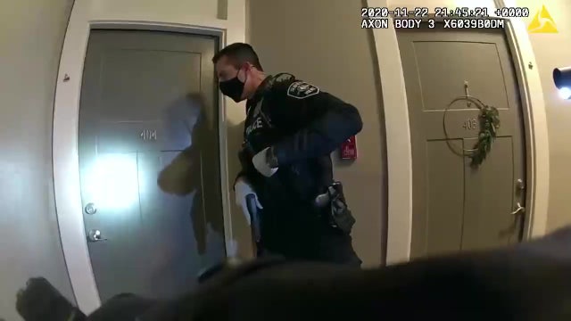 VIDEO: Lawsuit filed against Seattle Police officers who broke into wrong apartment in 2020