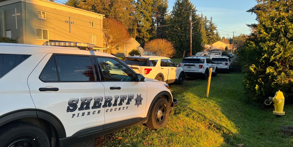 Homicide suspect dead after hours-long standoff in Bremerton