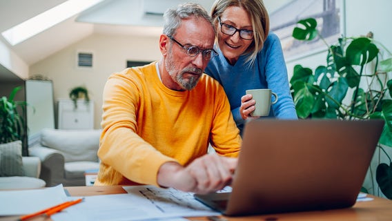 Gen X advised to ‘stop spending’ due to largest retirement savings wealth gap of any generation