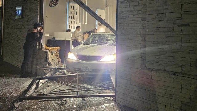 VIDEO: Car crashes into Bellevue restaurant, sends diners scrambling