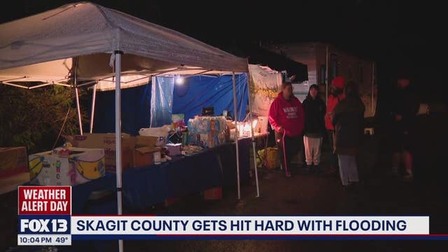 'We're here to help': Neighbors help neighbors as Skagit River continues to rise