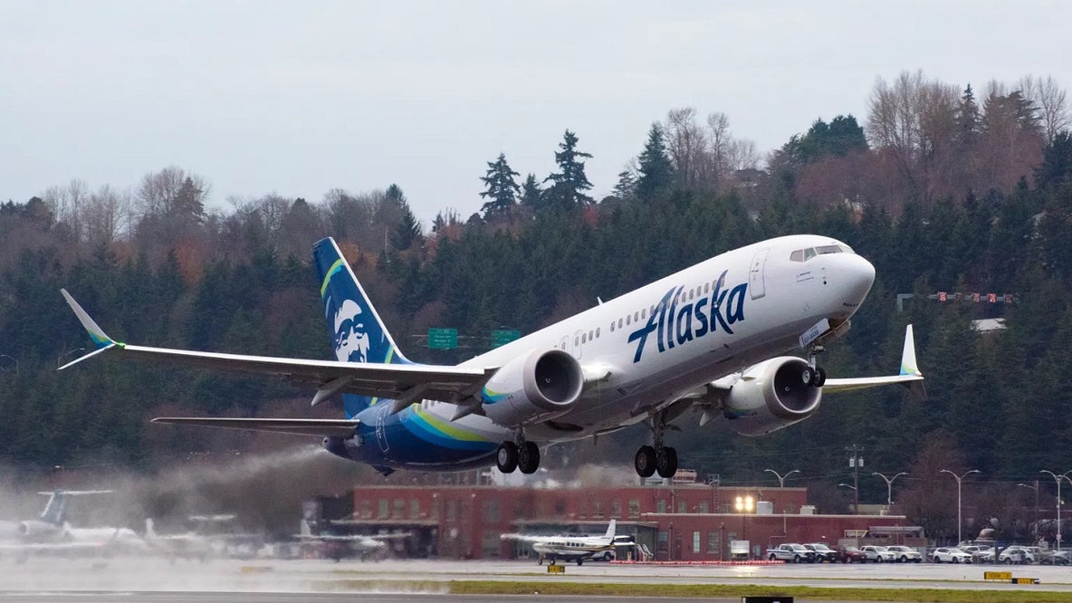 Seattle-bound Alaska Airlines flight declares emergency, returns to Rome