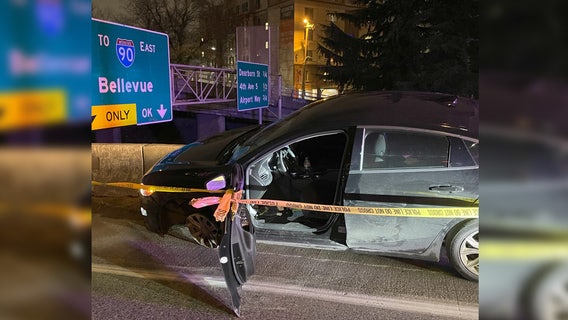 Seattle Police: Man threatens woman, shoots himself during police pursuit