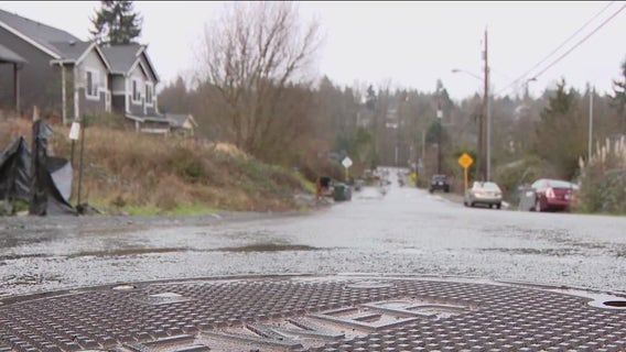 Kent students robbed at gunpoint, threatened while walking to school, parents testify