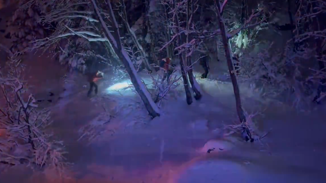 2 snowboarders rescued from cliff near Snoqualmie Summit
