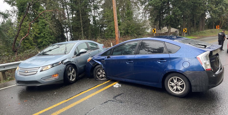 Federal Way man says he rescued woman from carjacking by tackling suspect