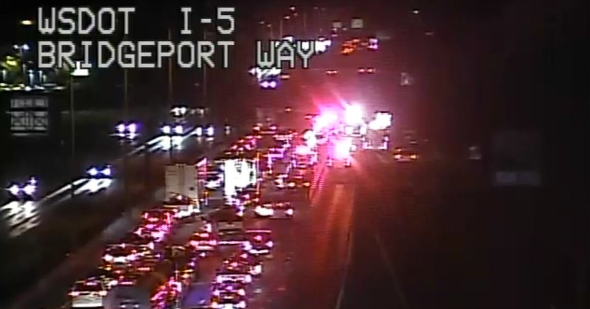 Deadly multi-car crash on I-5 in Lakewood | FOX 13 Seattle