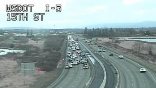 SB I-5 lanes near Everett reopen after crashes