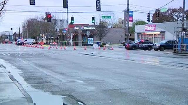 Police investigate deadly crash in North Seattle